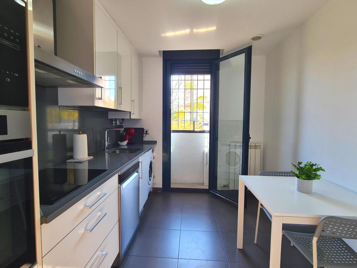 Apartamentos Dos Torres La Comarca - Jardín y parking privado gratis Saragoça Exterior foto
